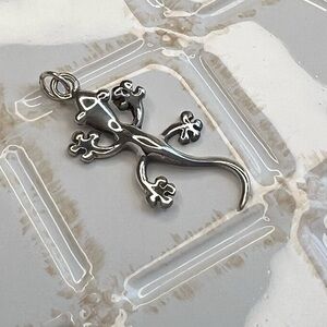 Vintage Gecko Lizard Charm Pendant Sterling Silver NOS